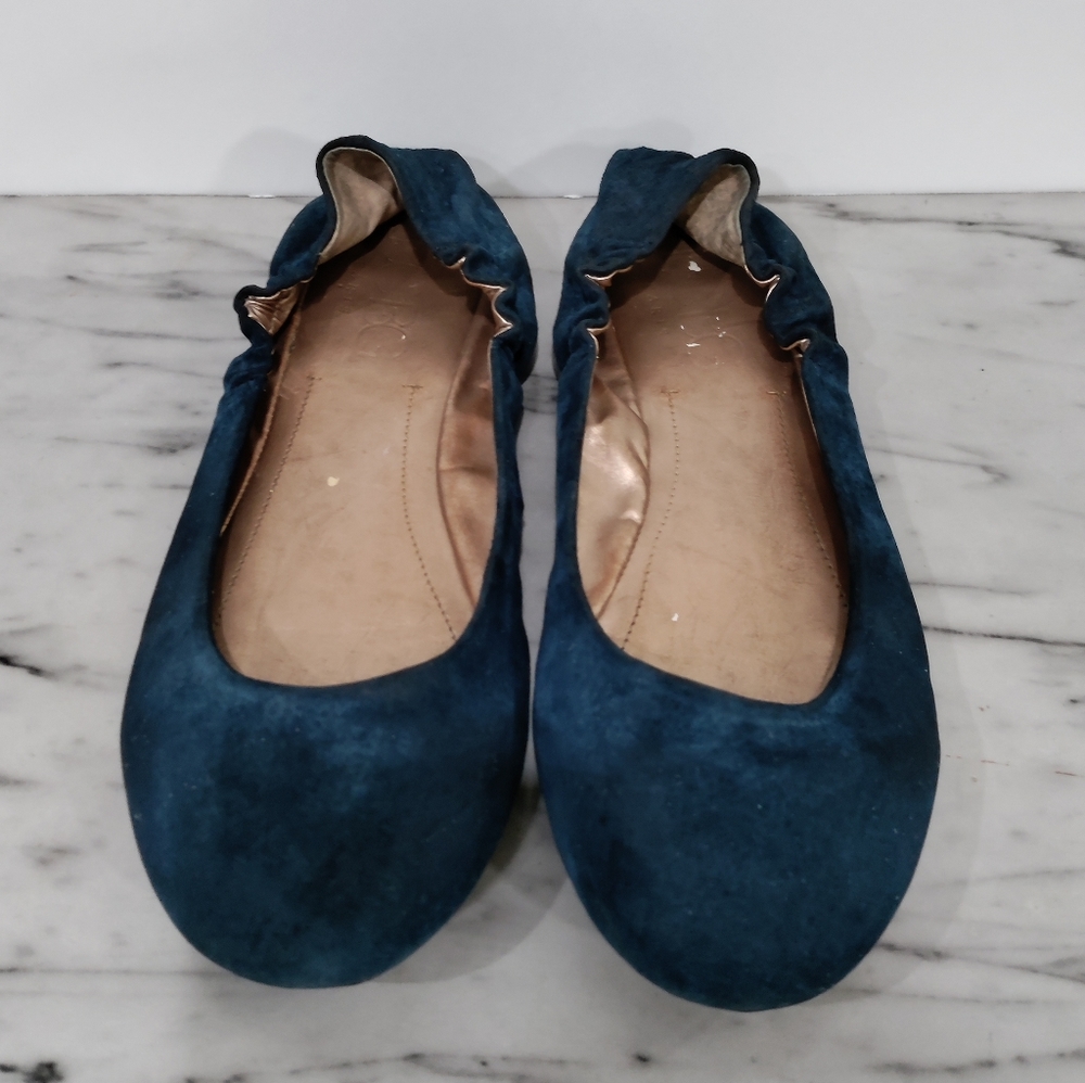 BCBG women's blue suede ballet flats size 8.5